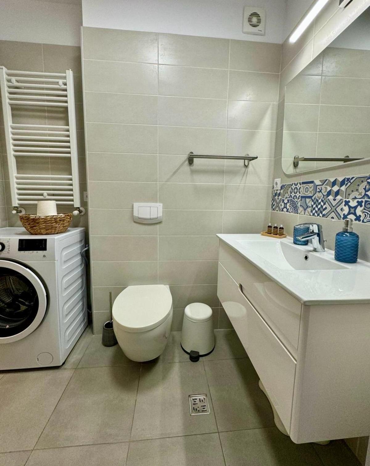 Ferienwohnung Cez Studio Mamaia Nord Năvodari Exterior foto