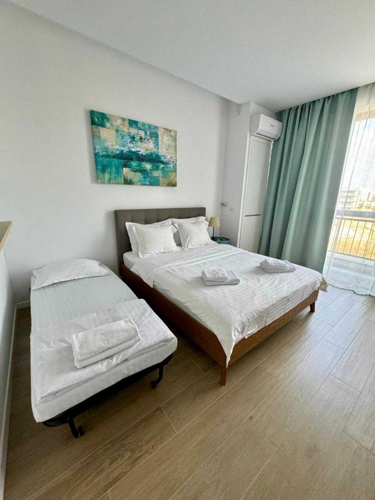 Ferienwohnung Cez Studio Mamaia Nord Năvodari Exterior foto