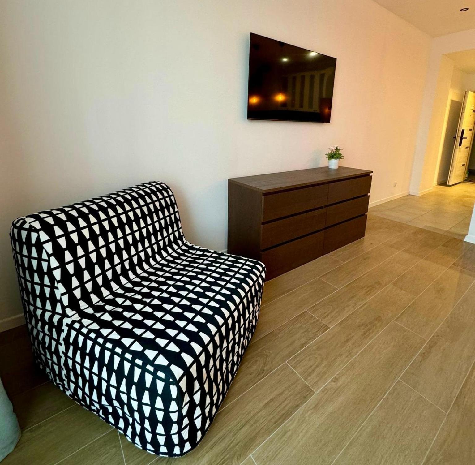 Ferienwohnung Cez Studio Mamaia Nord Năvodari Exterior foto